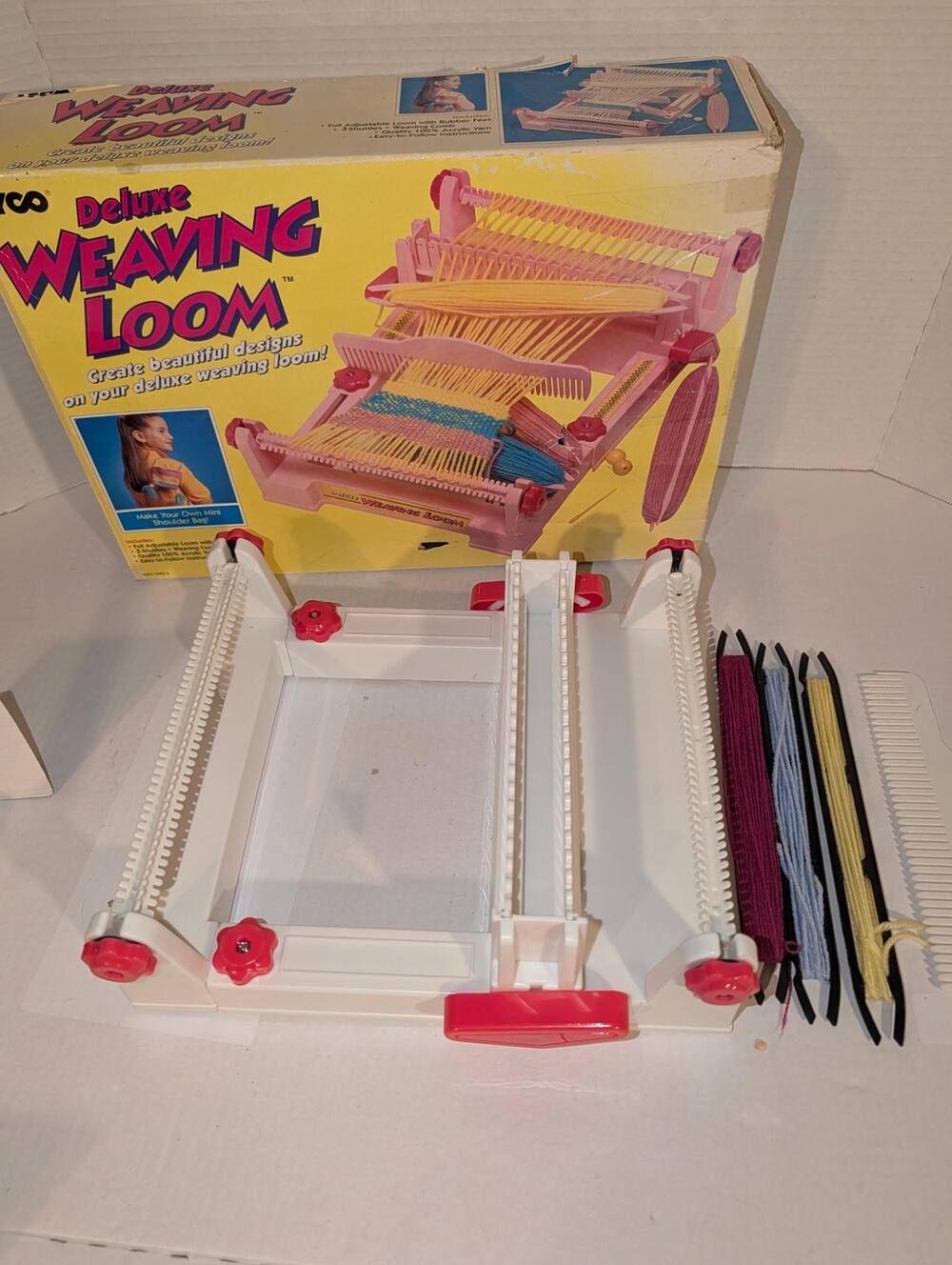 Vintage 1994 Tyco Deluxe Weaving Loom Complete No Instructions
